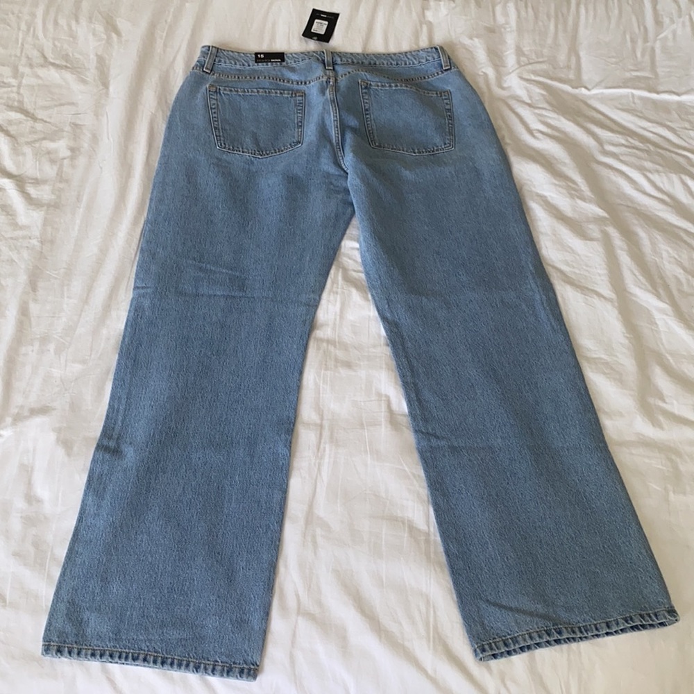 Low Rise Jeans - Picture 3 of 3